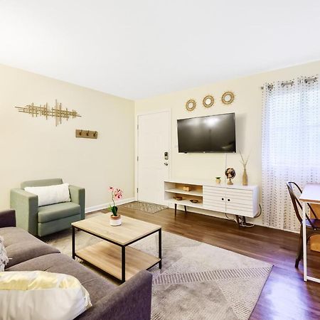 Dapper Digs - King Bed - Long Term Stays - Duke Durham Exteriör bild
