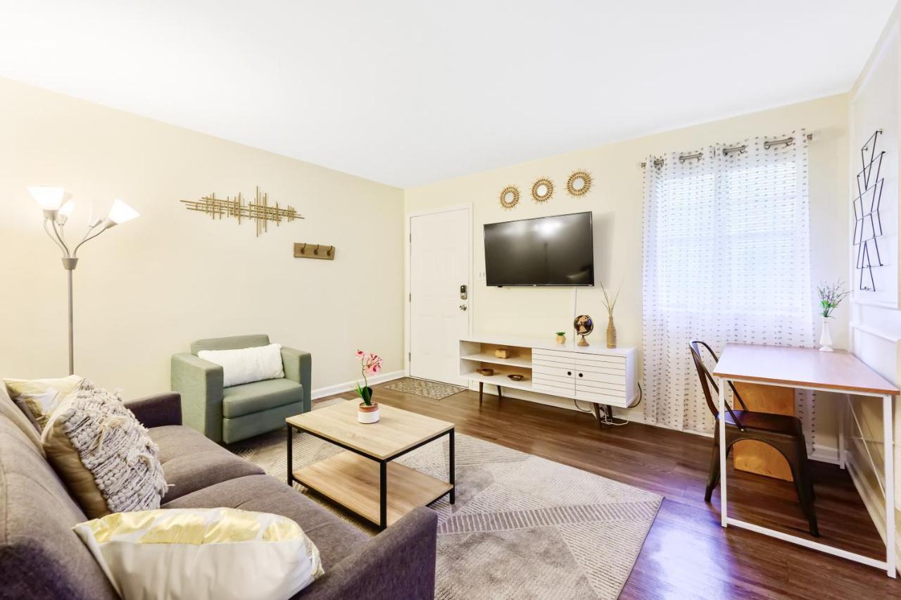 Dapper Digs - King Bed - Long Term Stays - Duke Durham Exteriör bild