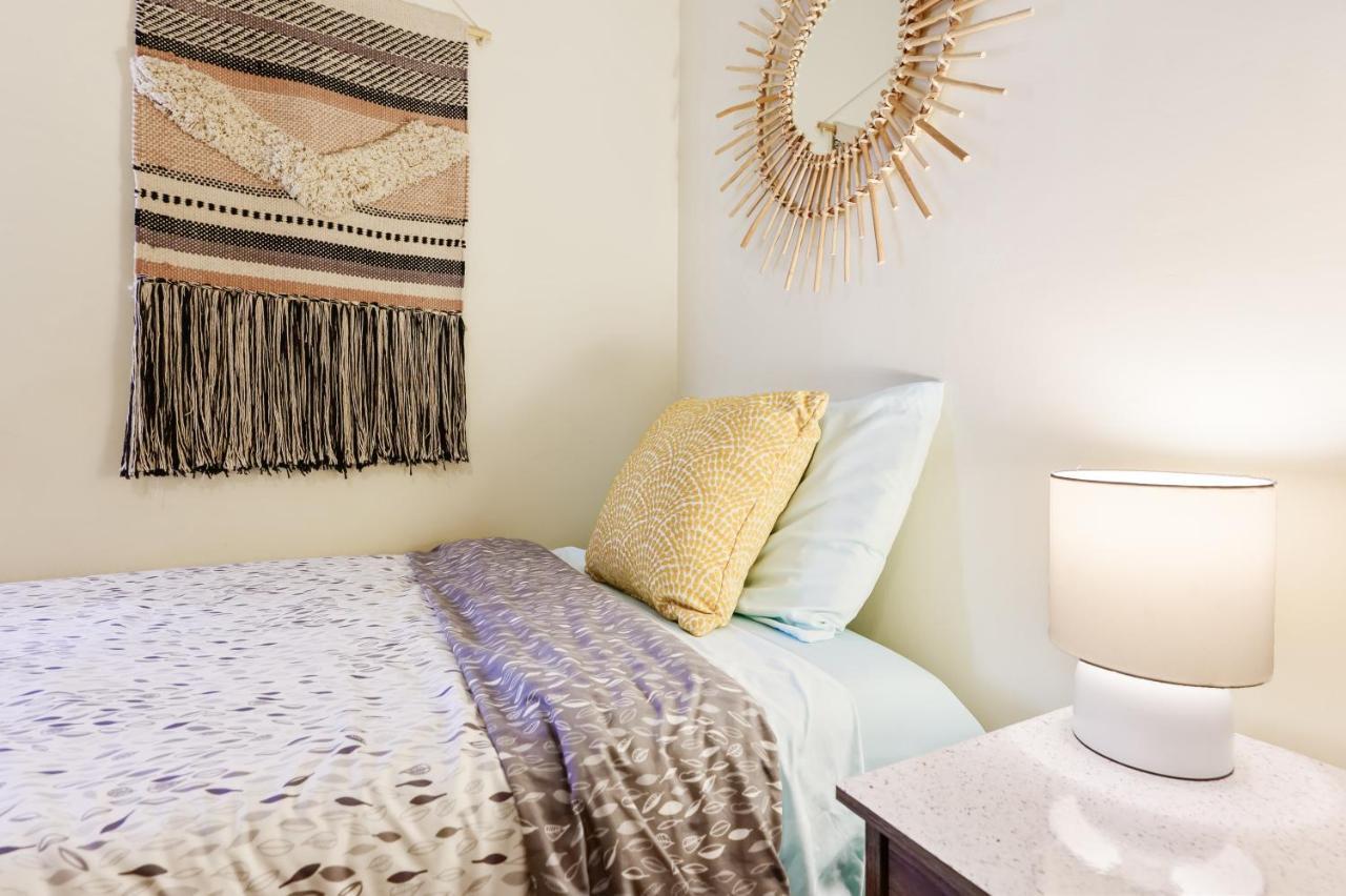 Dapper Digs - King Bed - Long Term Stays - Duke Durham Exteriör bild